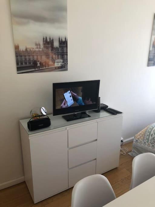 Nice Flat St Germain En Laye Centre 30 Minutes To Paris Saint-Germain-en-Laye Exteriör bild